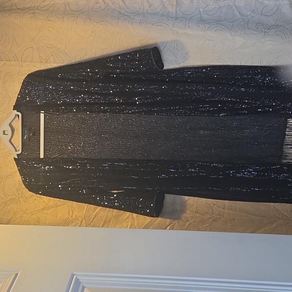 Studio Jackets & Blazers - RONNI NICOLE Studio Black Sequin Cape( NEW No Tag) Sz L.